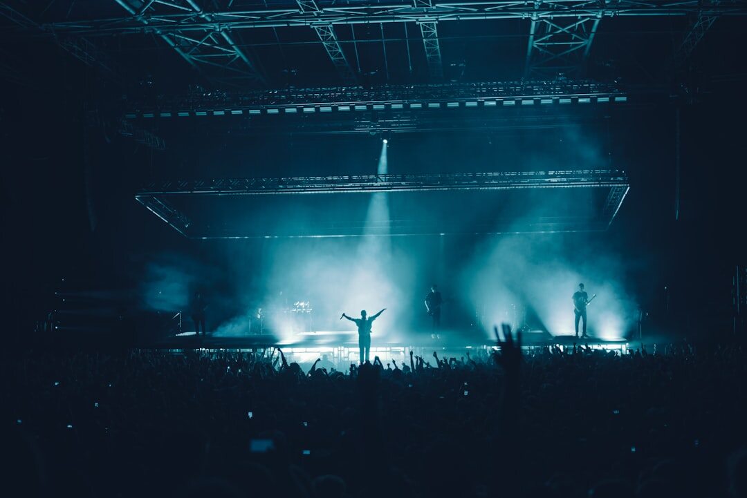 music icon performing live